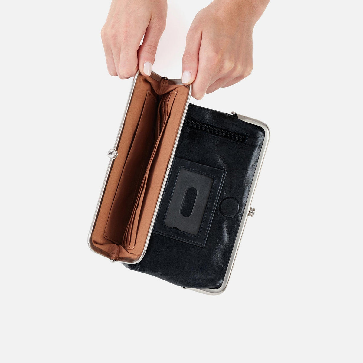 Lauren Clutch-Wallet In Polished Leather - Black | HOBO