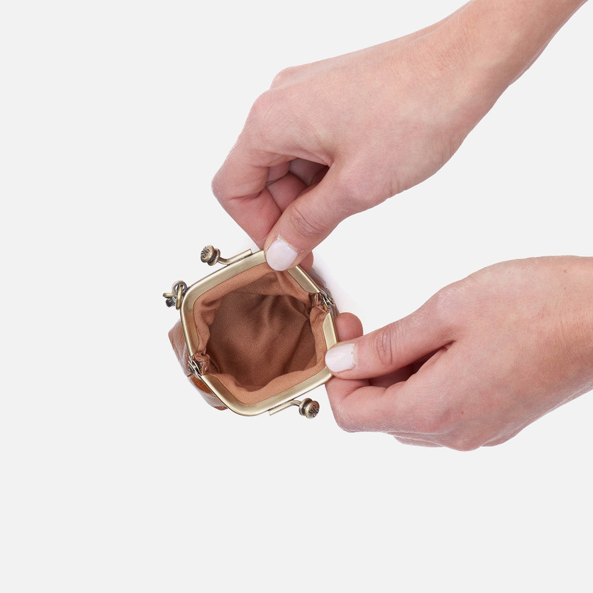 Run Frame Pouch in Polished Leather - Truffle | HOBO