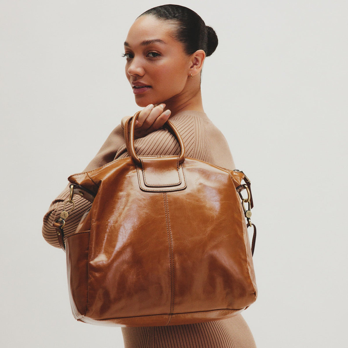 Sheila Large Satchel in Polished Leather - Truffle | HOBO