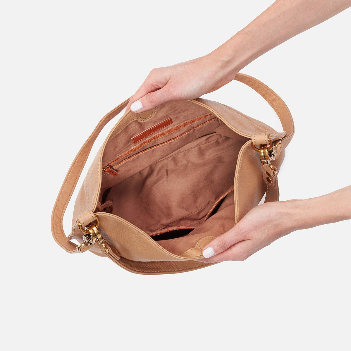 Pier Shoulder Bag In Pebbled Leather - Sandstorm | HOBO