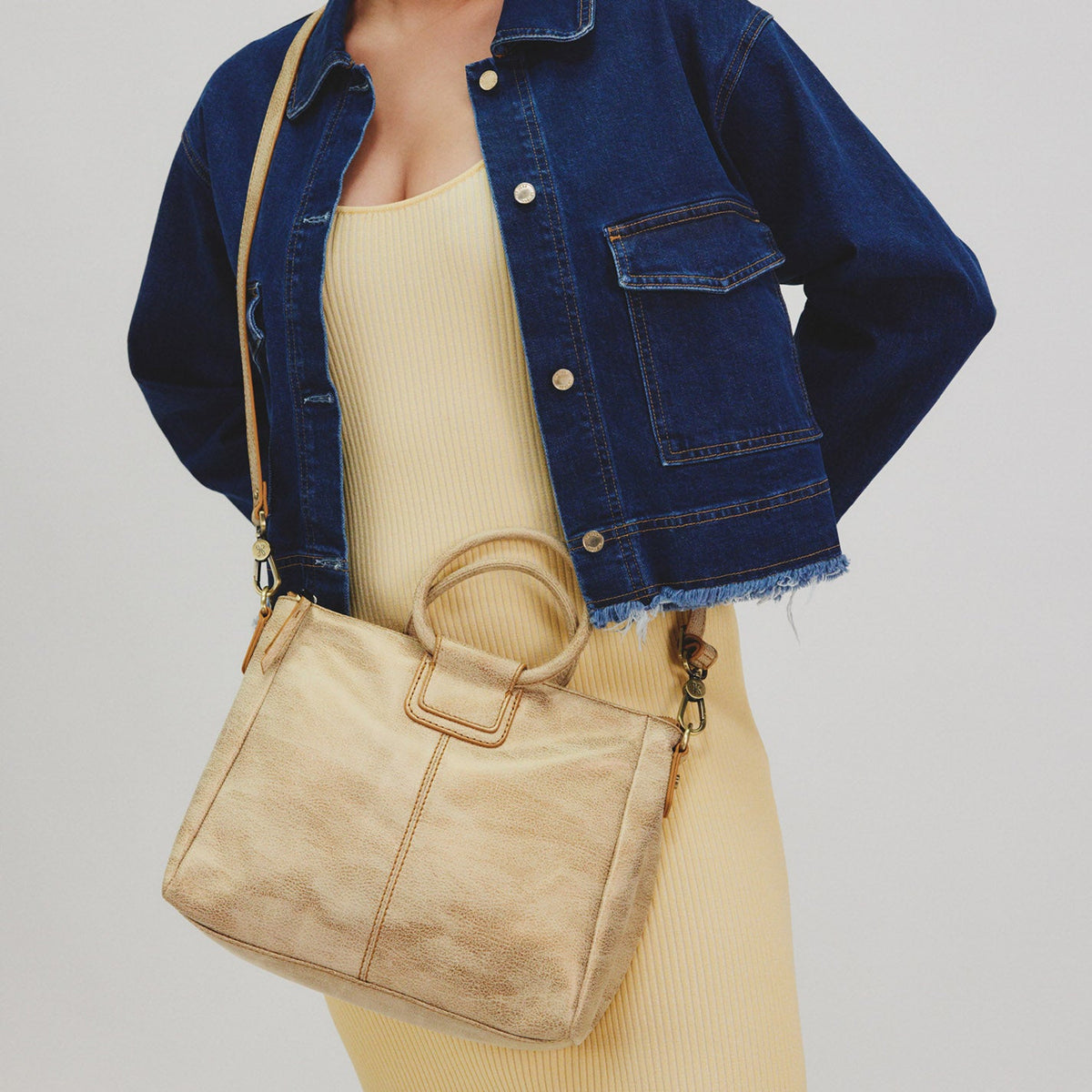 Sheila Medium Satchel In Metallic Leather - Gold Leaf | HOBO