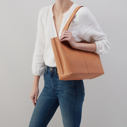 Vida Tote in Micro Pebbled Leather - Biscuit | HOBO