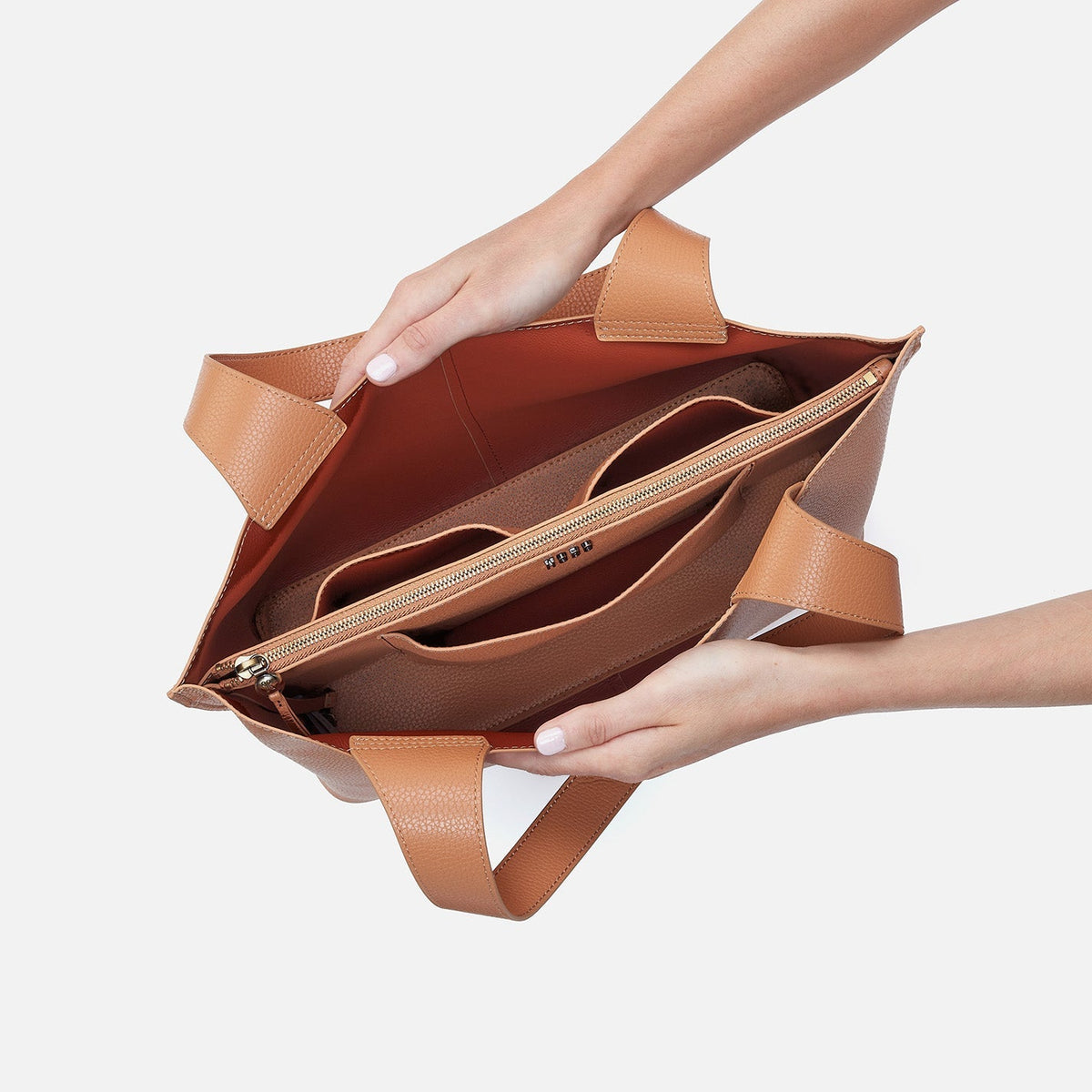 Vida Tote in Micro Pebbled Leather - Biscuit | HOBO