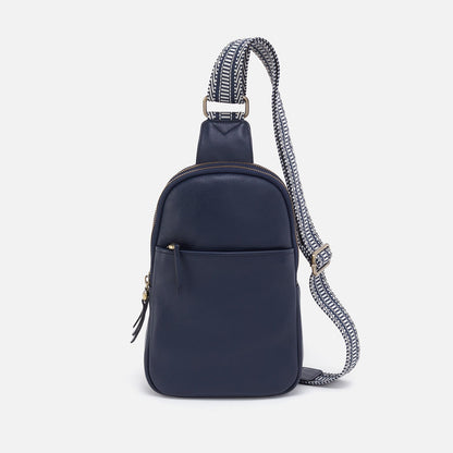 Cass Sling In Pebbled Leather - Sapphire | HOBO
