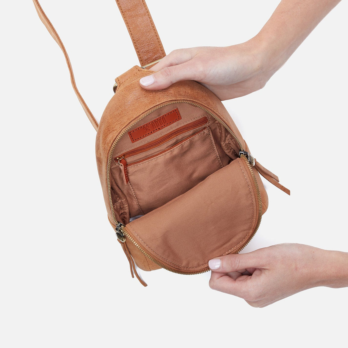 Fern Sling In Buffed Leather - Whiskey | HOBO