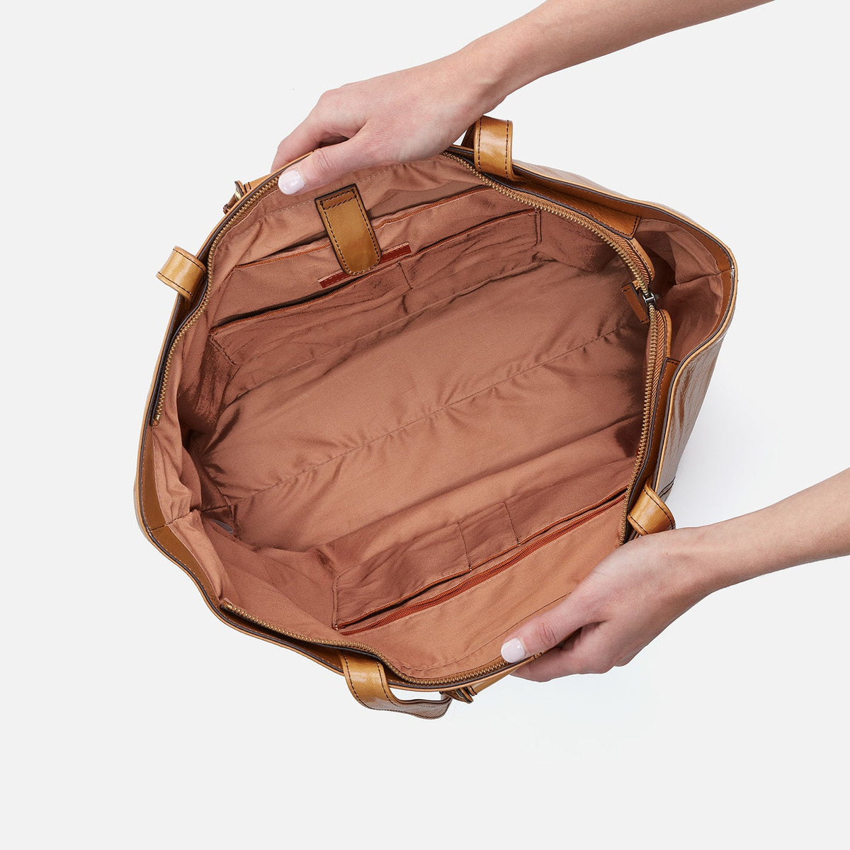 Sheila East-West Tote In Polished Leather - Natural | HOBO