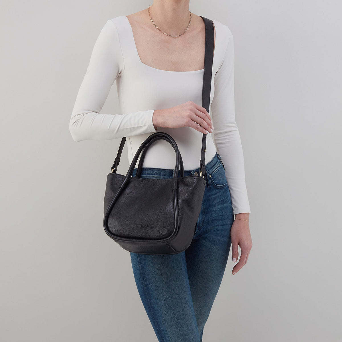 Margot Satchel In Pebbled Leather - Black | HOBO