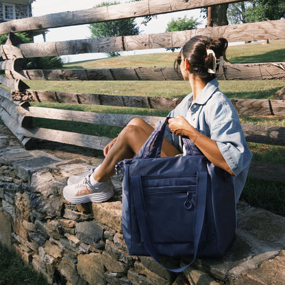 PLACES TO GO Tote in CaRefiber recycled nylon - Ocean | HOBO