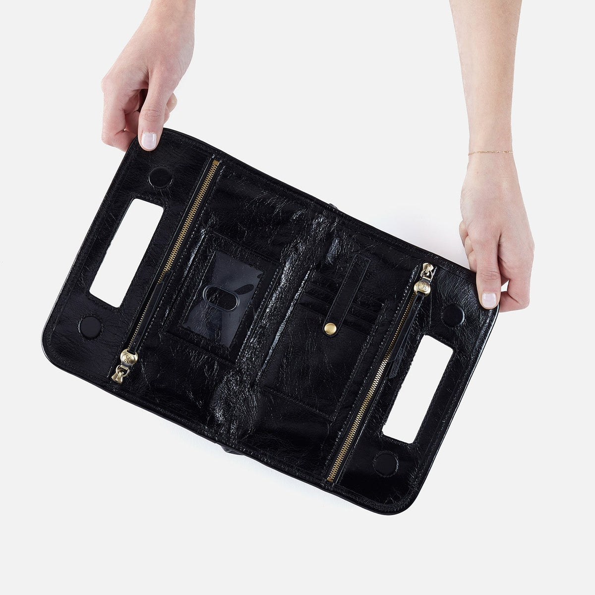 Ace Clutch In Polished Leather - Black | HOBO