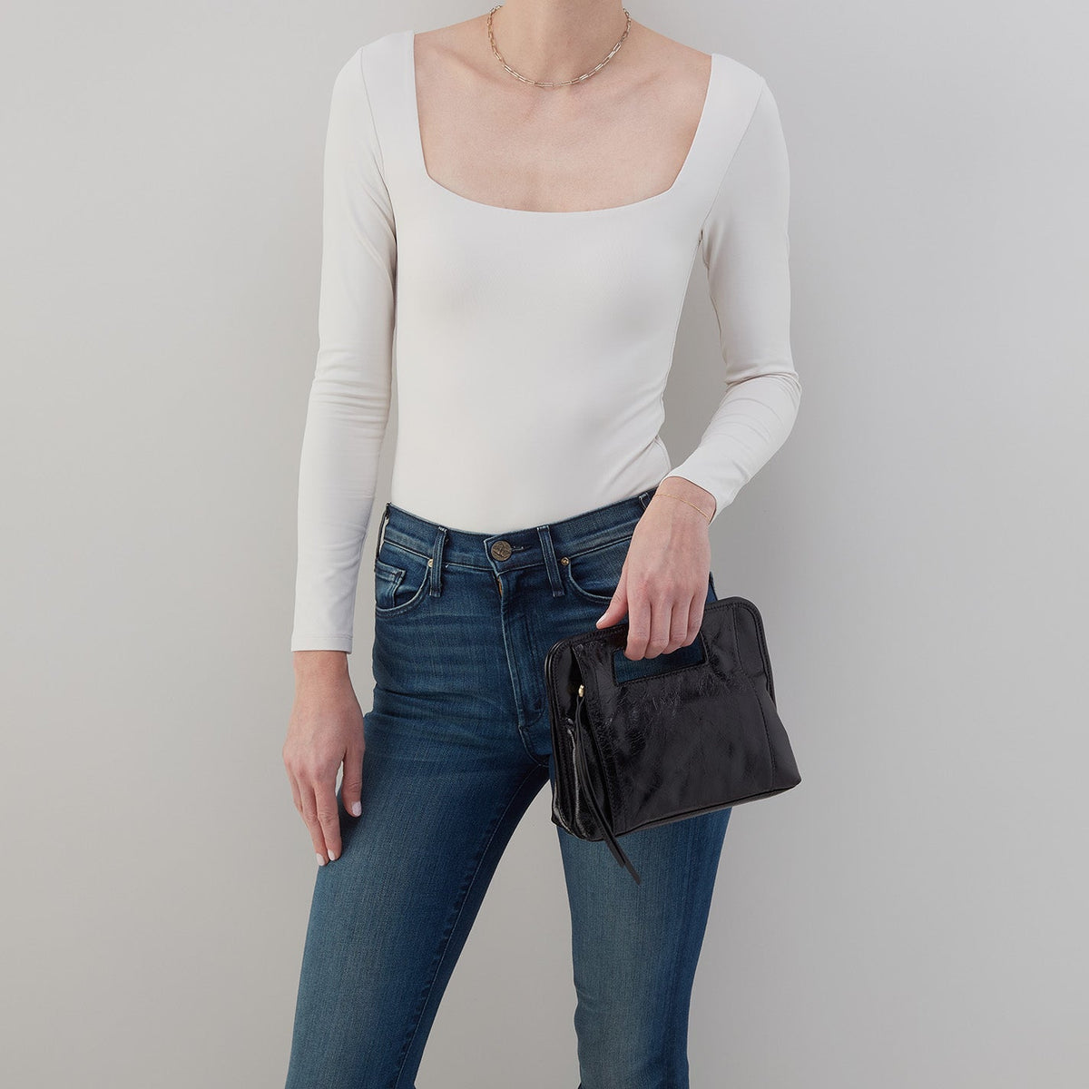 Ace Clutch In Polished Leather - Black | HOBO