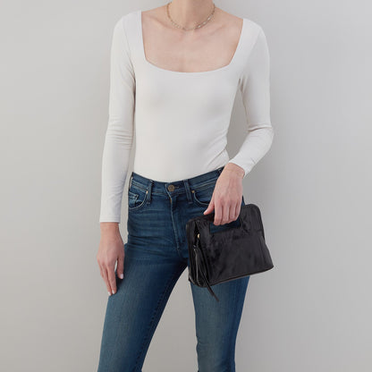 Ace Clutch In Polished Leather - Black | HOBO