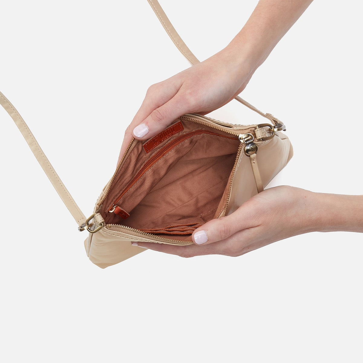 Darcy Crossbody In Polished Leather - Quartz | HOBO