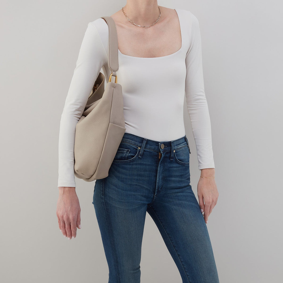 Harley Hobo In Pebbled Leather - Taupe | HOBO