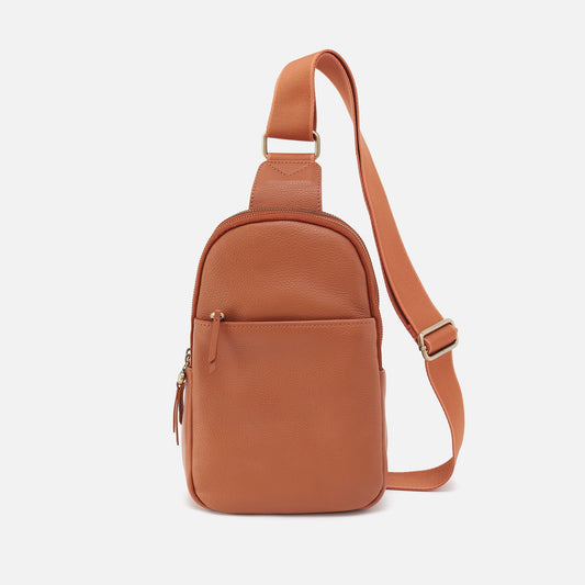 Cass Sling In Pebbled Leather - Butterscotch | HOBO