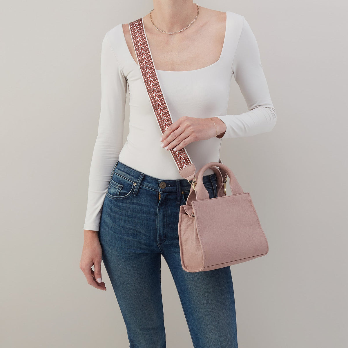 Cass Small Tote In Pebbled Leather - Blush | HOBO