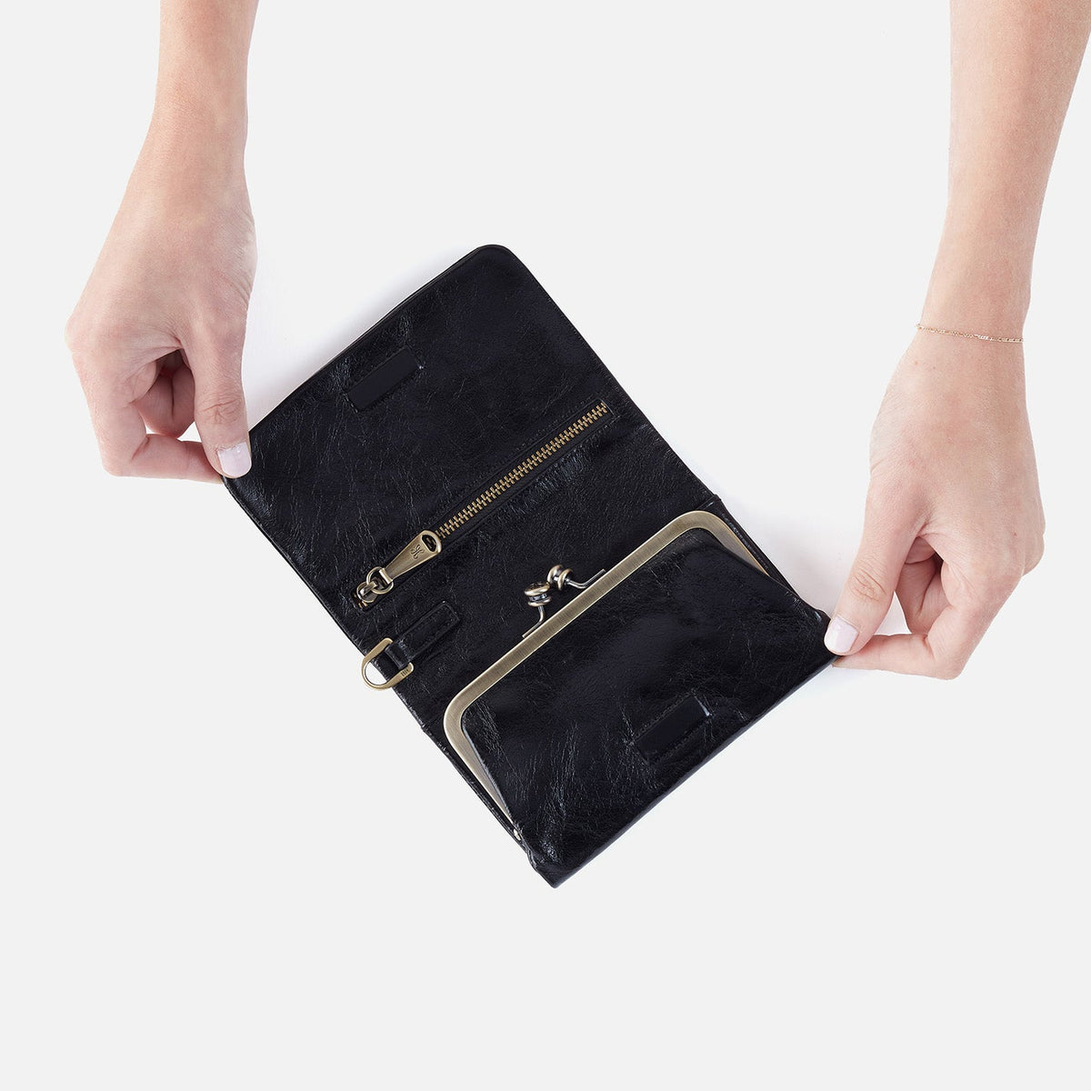 Ross Bead Wristlet In Polished Leather - Black | HOBO