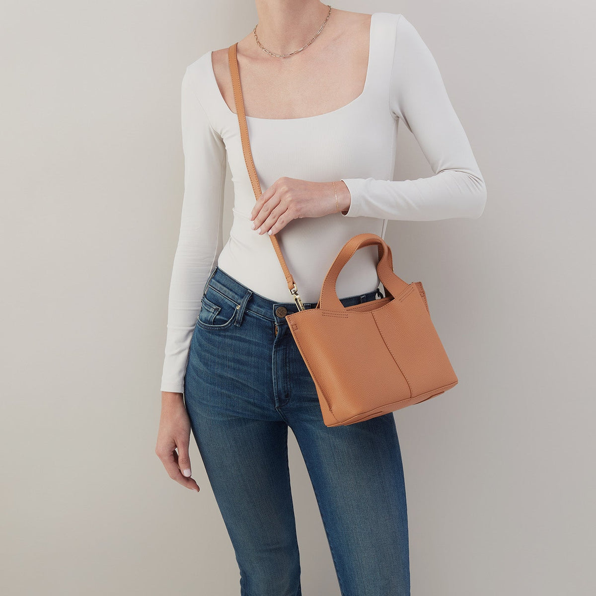 Vida Small Tote in Micro Pebbled Leather - Biscuit | HOBO