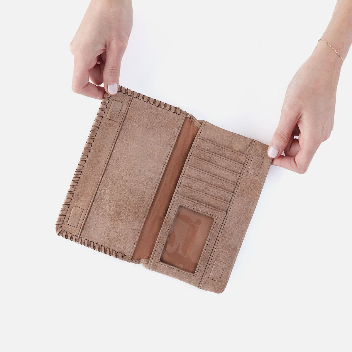 Foray Large Wallet In Buffed Leather - Hazel | HOBO