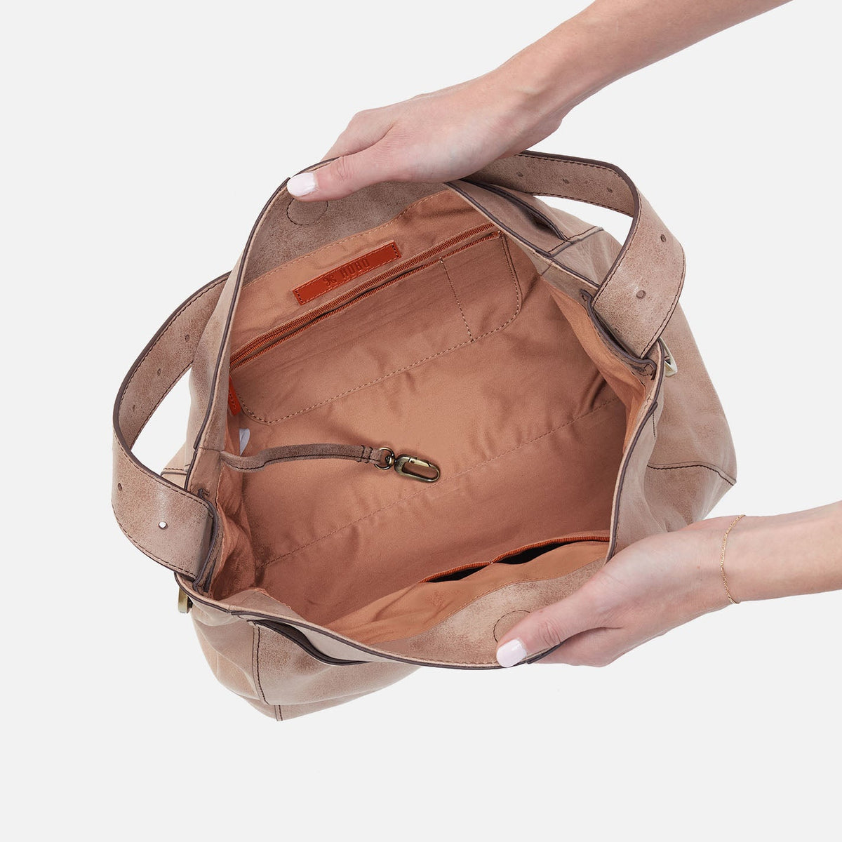 Render Shoulder Bag In Buffed Leather - Hazel | HOBO
