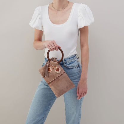 Sheila Clutch In Buffed Leather - Hazel | HOBO