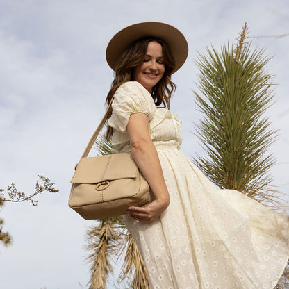 Austin Shoulder Bag In Pebbled Leather - Linen | HOBO