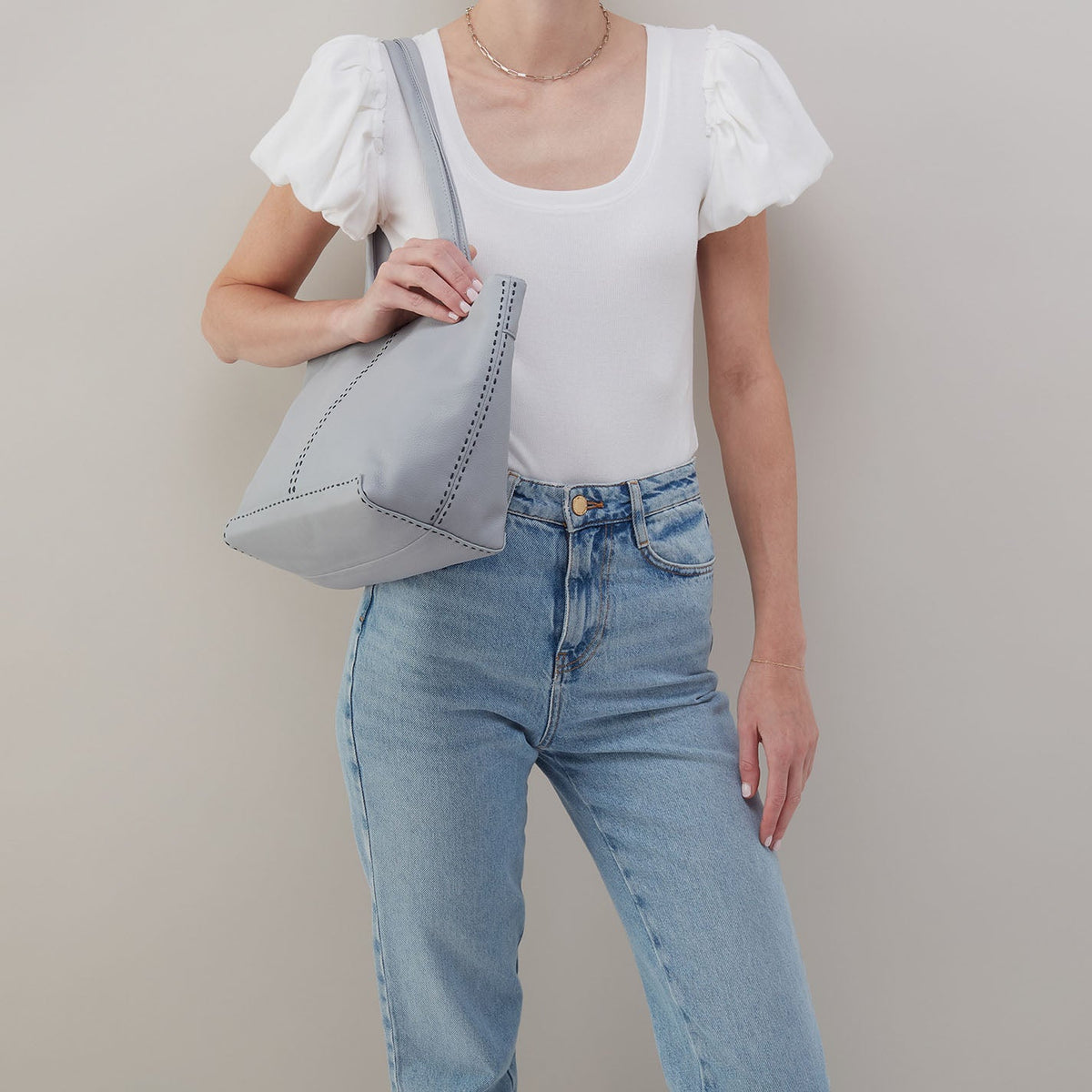 Austin Tote In Pebbled Leather - Blue Pearl | HOBO