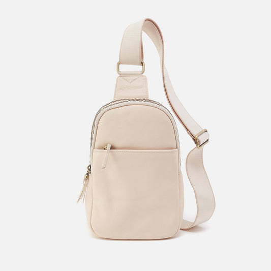 Cass Sling In Pebbled Leather - Cream | HOBO