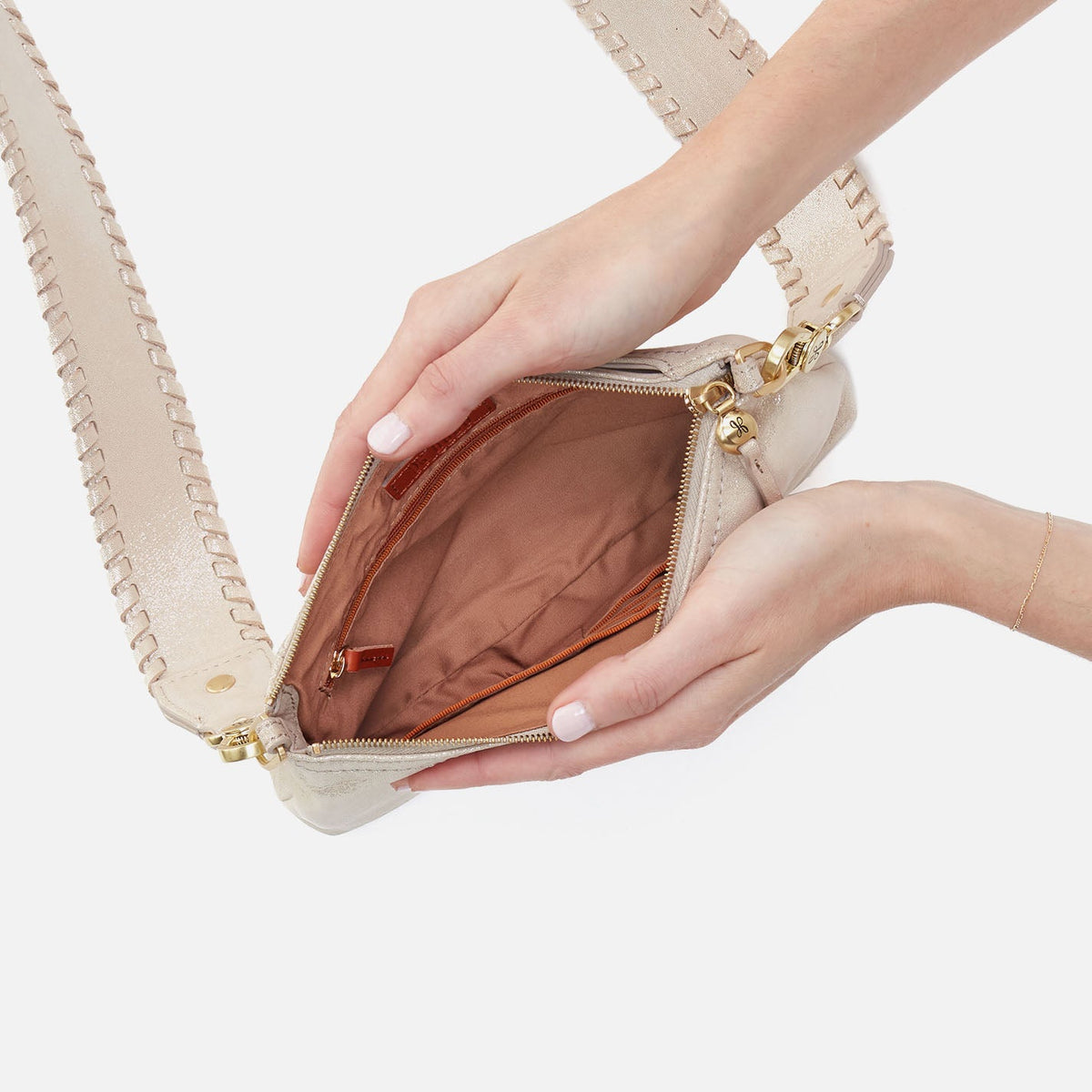 Darcy Crossbody In Metallic Leather - Sand Shimmer | HOBO