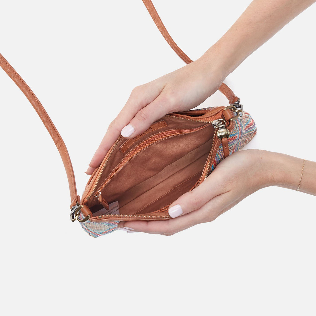 Darcy Crossbody In Multi Weave With Leather Trim - Sunset Raffia | HOBO