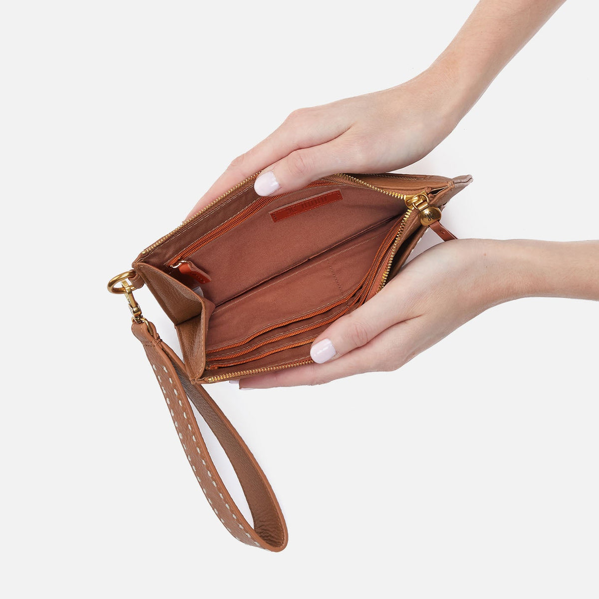 Hart Wristlet In Pebbled Leather - Warm Honey | HOBO