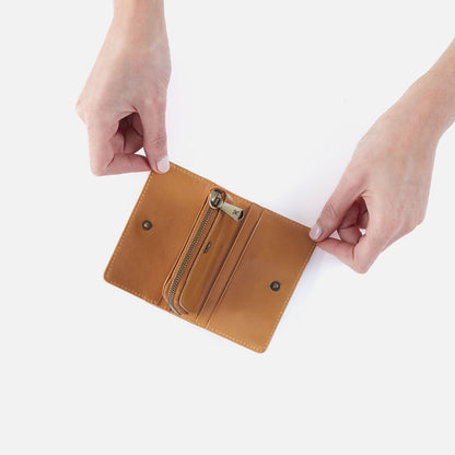 Jill Card Case In Polished Leather - Natural | HOBO