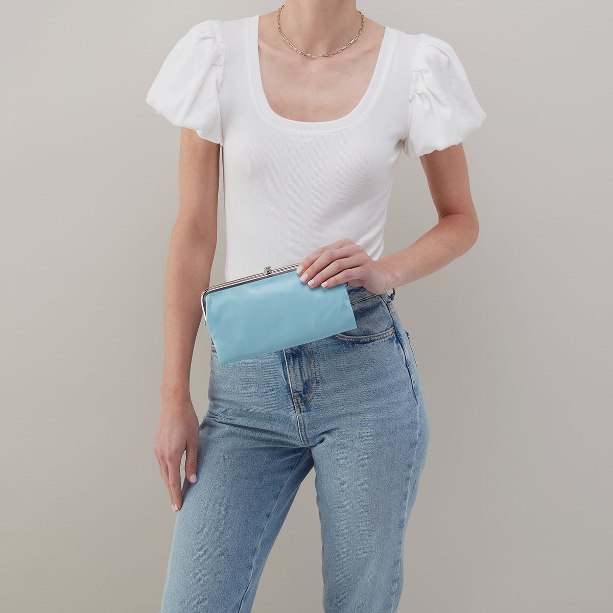 Lauren Clutch-Wallet In Polished Leather - Stratosphere | HOBO