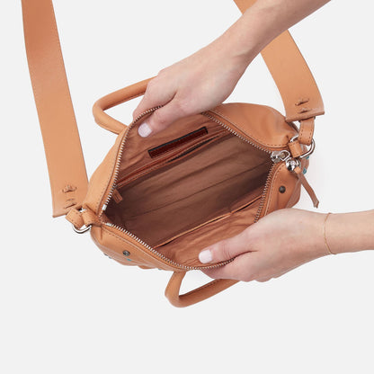 Maggie Crossbody In Smooth Leather - Doe | HOBO