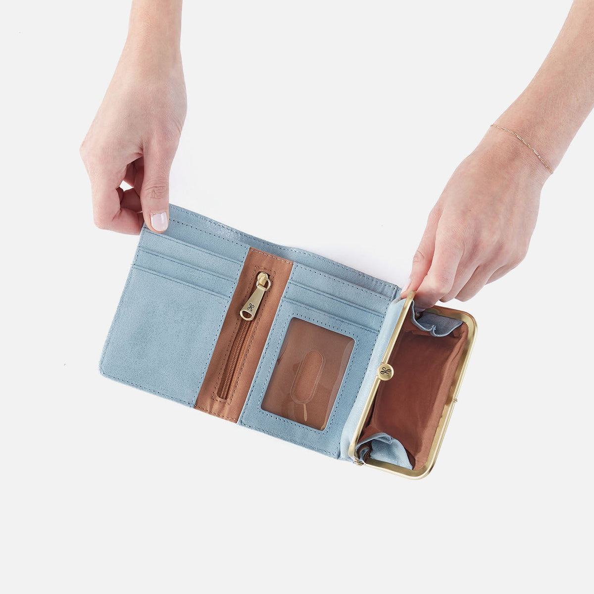 Robin Compact Wallet In Buffed Leather - Sky | HOBO