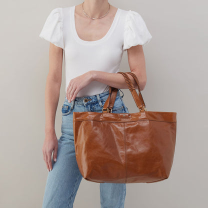 Romy Max Tote In Polished Leather - Truffle | HOBO