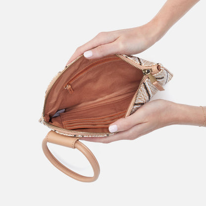 Sable Wristlet In Multi Weave With Leather Trim - Cream Raffia | HOBO