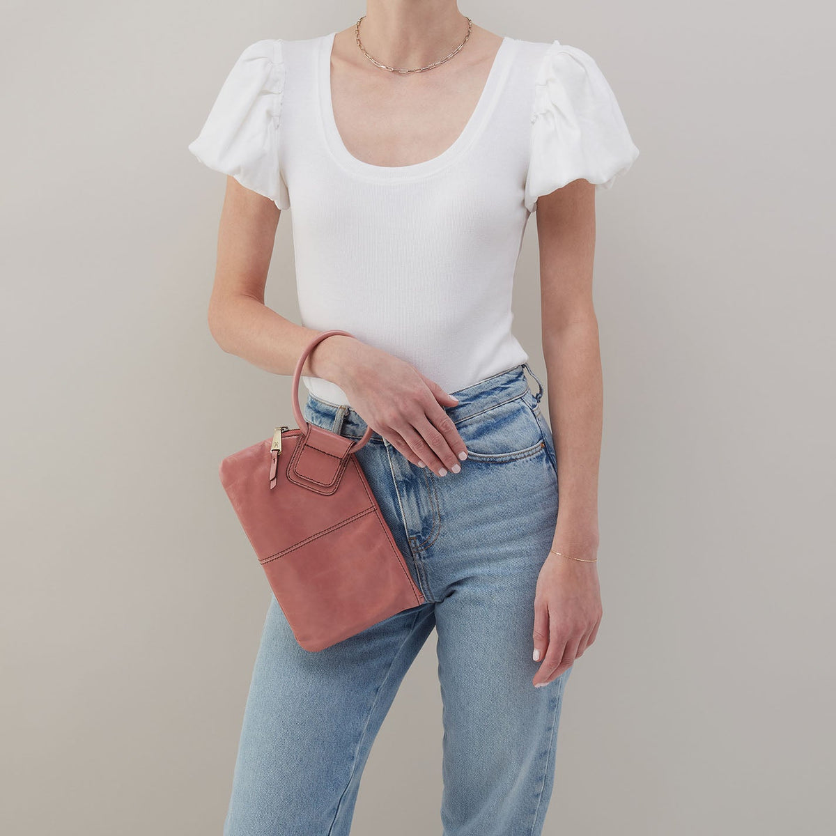 Sable Wristlet In Polished Leather - Rose | HOBO