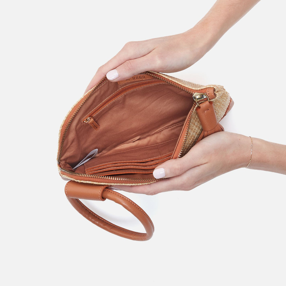 Sable Wristlet In Woven Straw - Natural Straw | HOBO