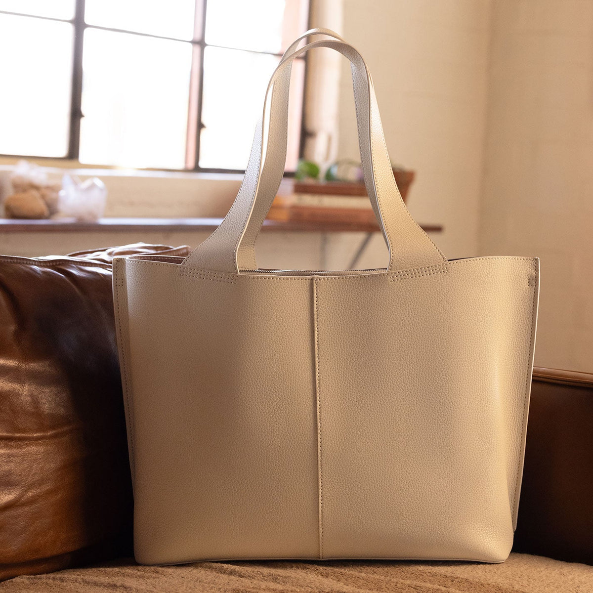 Vida Large Tote in Micro Pebbled Leather - Almond | HOBO