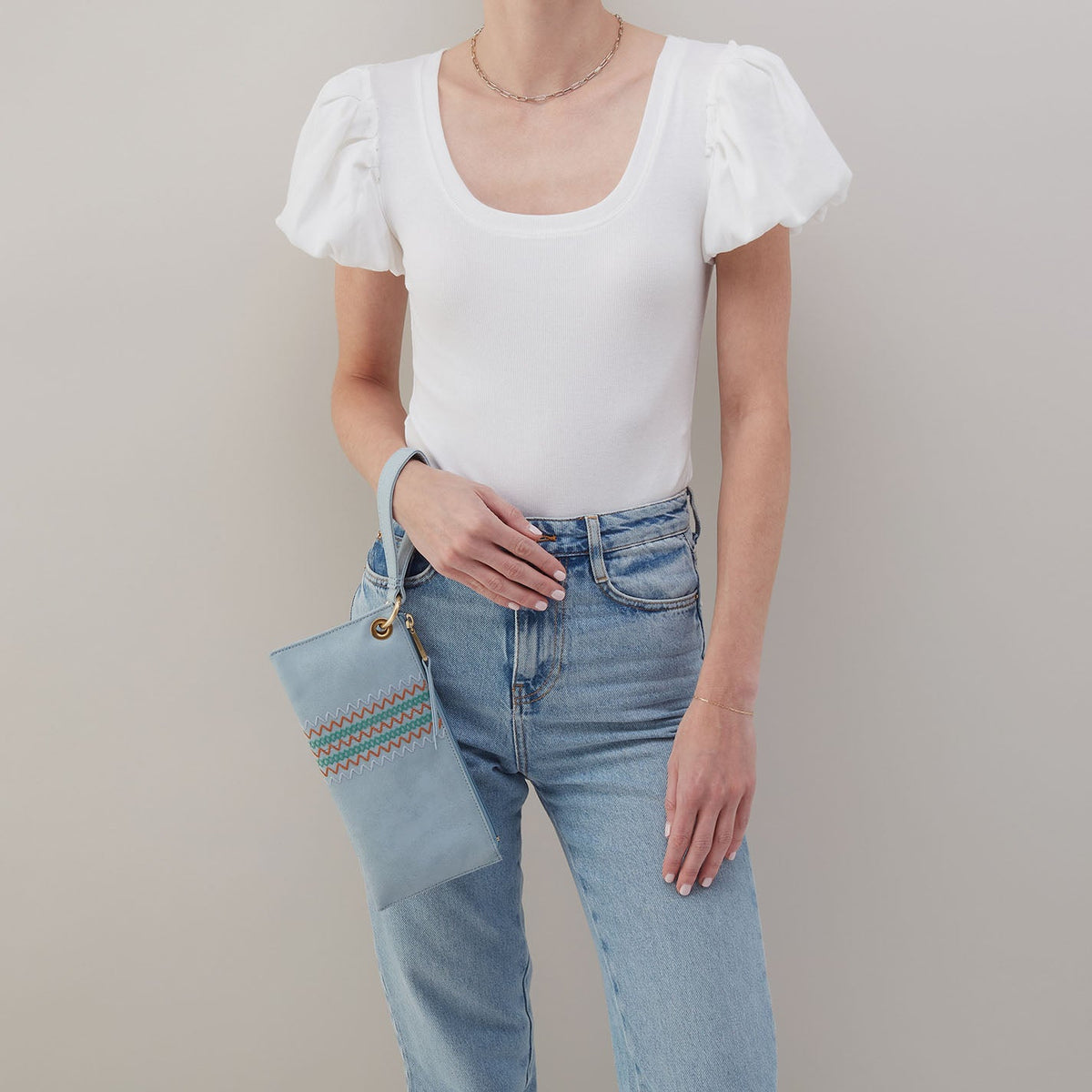 Vida Wristlet In Buffed Leather - Sky | HOBO