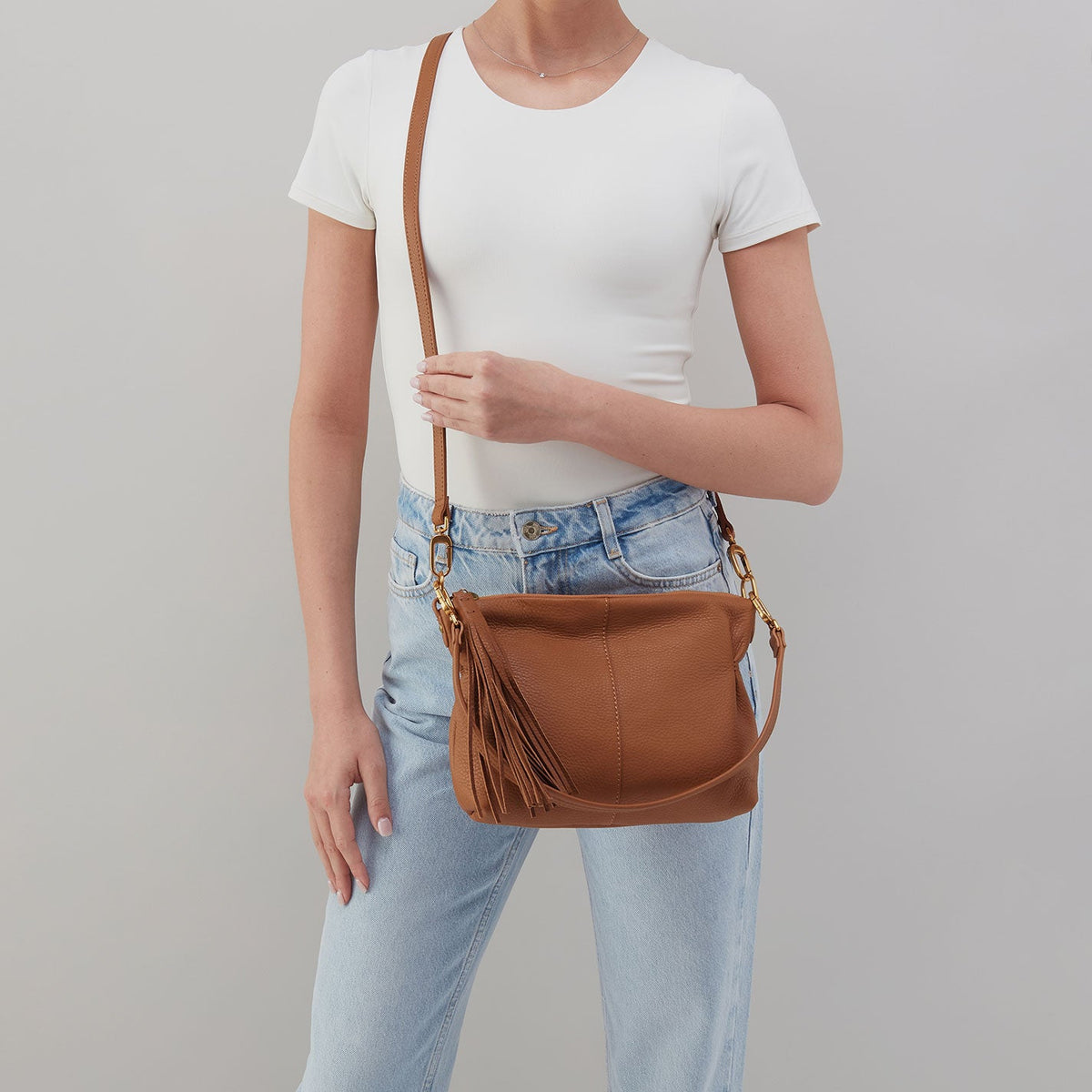 Kori Crossbody In Pebbled Leather - Warm Honey | HOBO