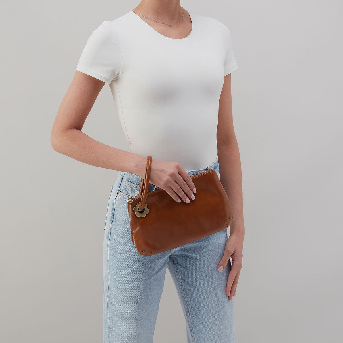 Daisy Daze Large Wristlet In Polished Leather - Truffle | HOBO