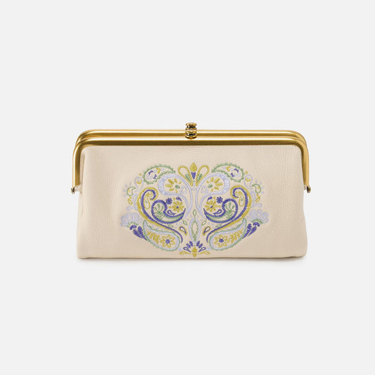 Lauren Clutch-Wallet In Pebbled Leather - Birch | HOBO